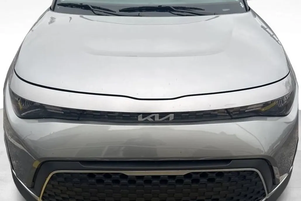 2024 Kia Soul LX photo 1