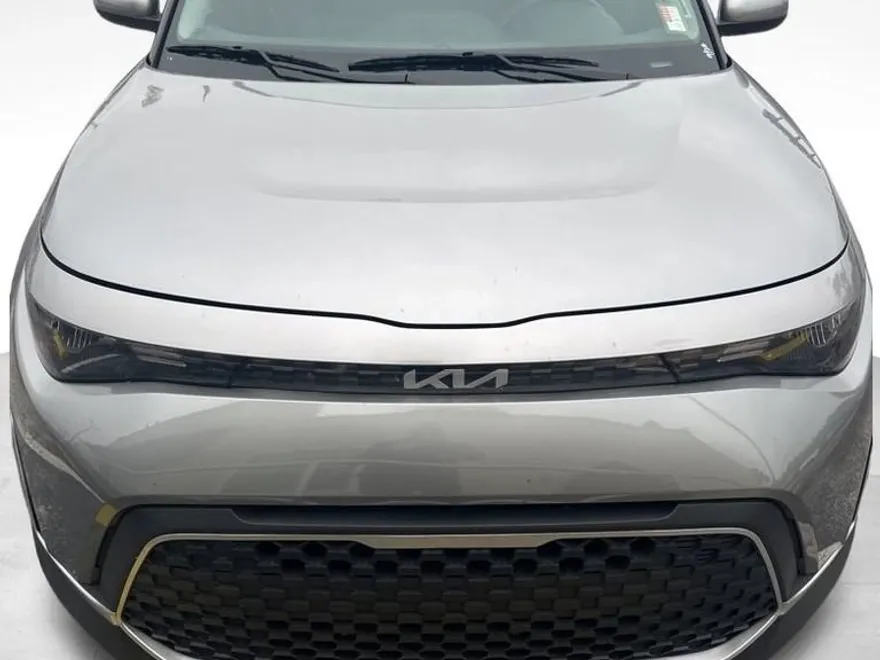 2024 Kia Soul LX photo 1