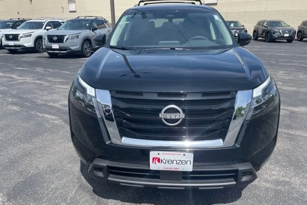 2025 Nissan Pathfinder SV photo 1