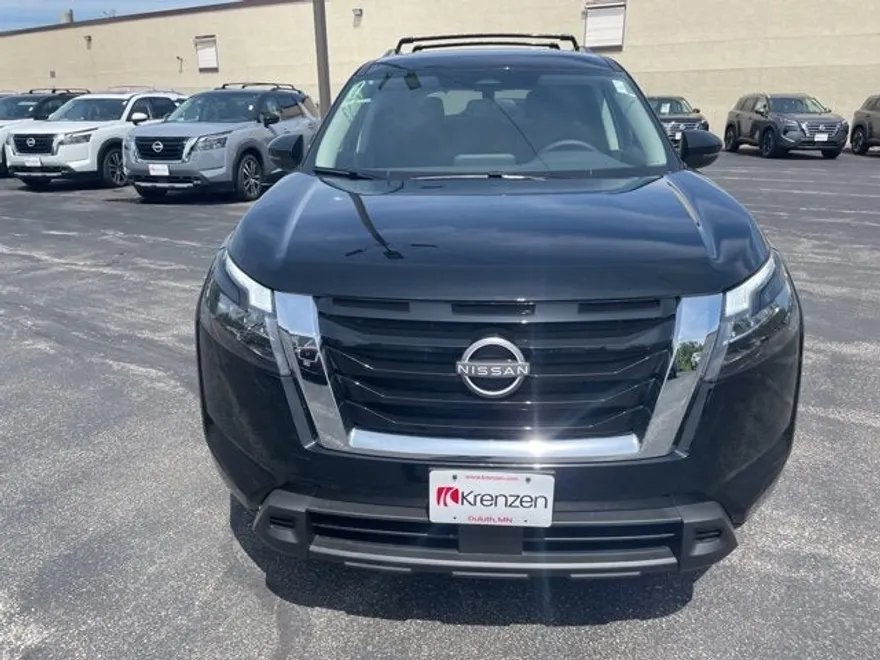 2025 Nissan Pathfinder SV photo 1