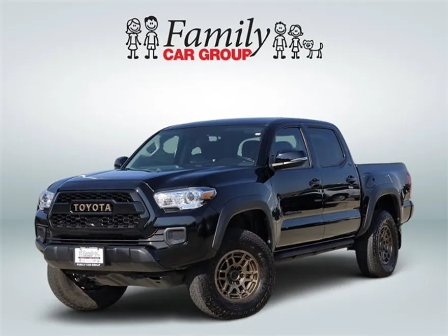 2023 Toyota Tacoma Trail Edition V6 photo 1