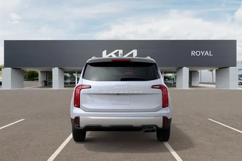 2025 Kia Telluride S photo 1