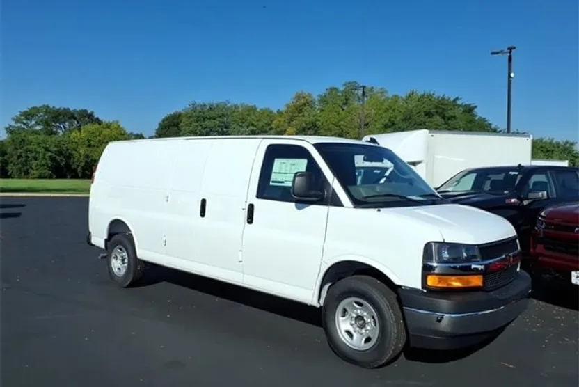 2025 Chevrolet Express Cargo 3500 Van photo 1