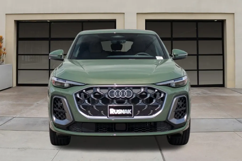 2025 Audi Q5 Premium Plus photo 1