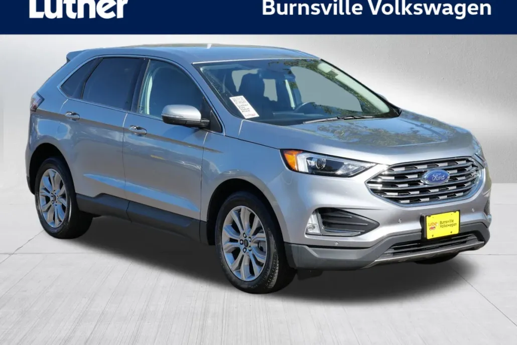 2024 Ford Edge Titanium photo 1