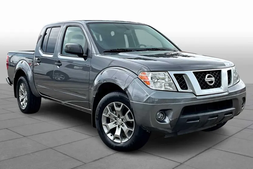 2020 Nissan Frontier SV Crew Cab photo 1