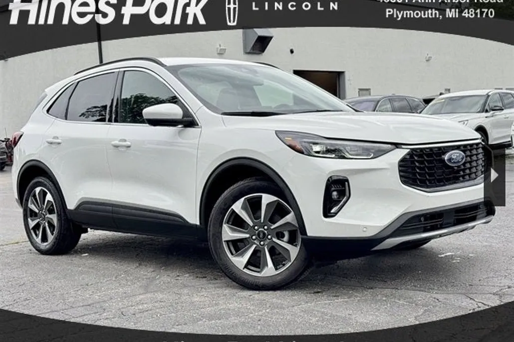 2023 Ford Escape Platinum photo 1