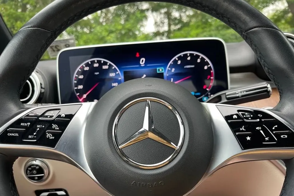 2022 Mercedes Benz C 300 4MATIC photo 1