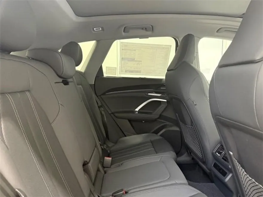 2025 Audi Q5 2.0T Premium Plus photo 4