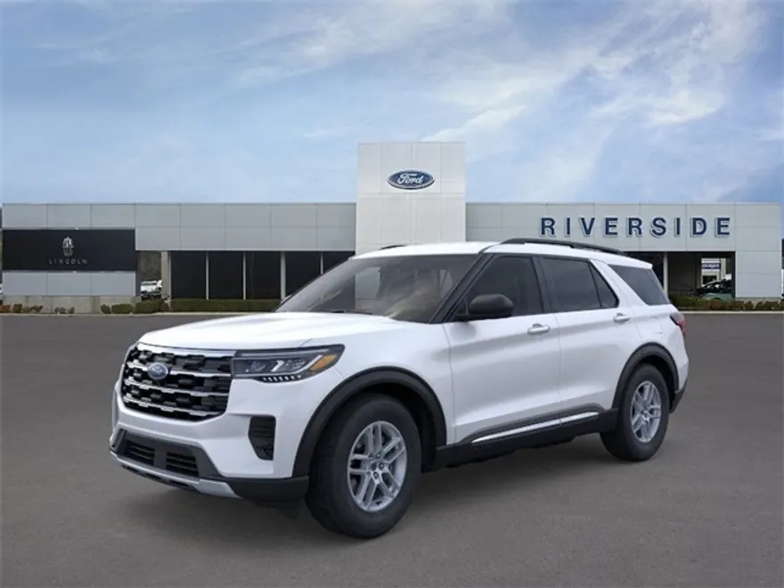 2025 Ford Explorer photo 1