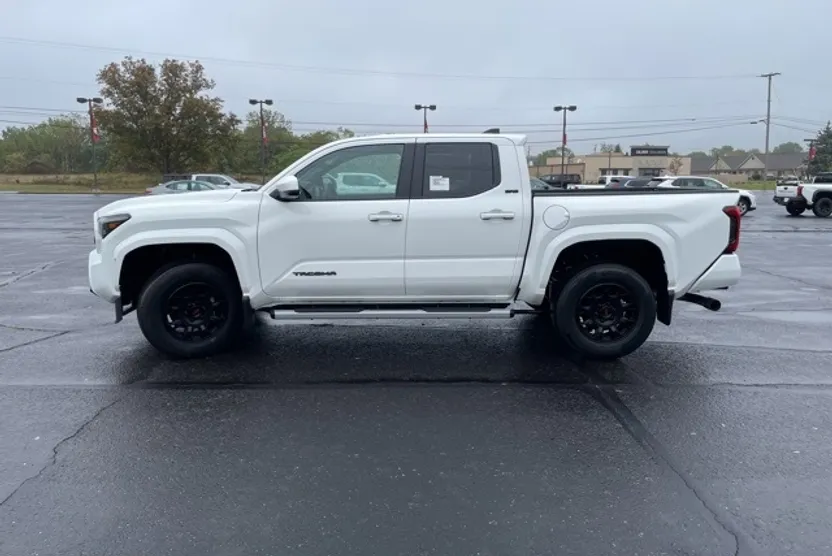 2025 Toyota Tacoma SR5 Double Cab photo 1