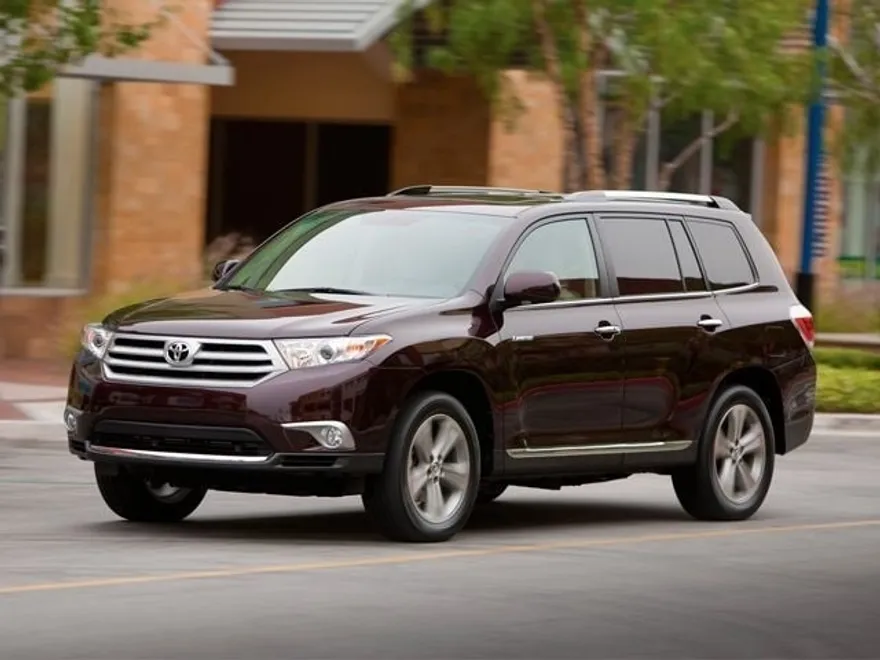 2012 Toyota Highlander Base photo 1
