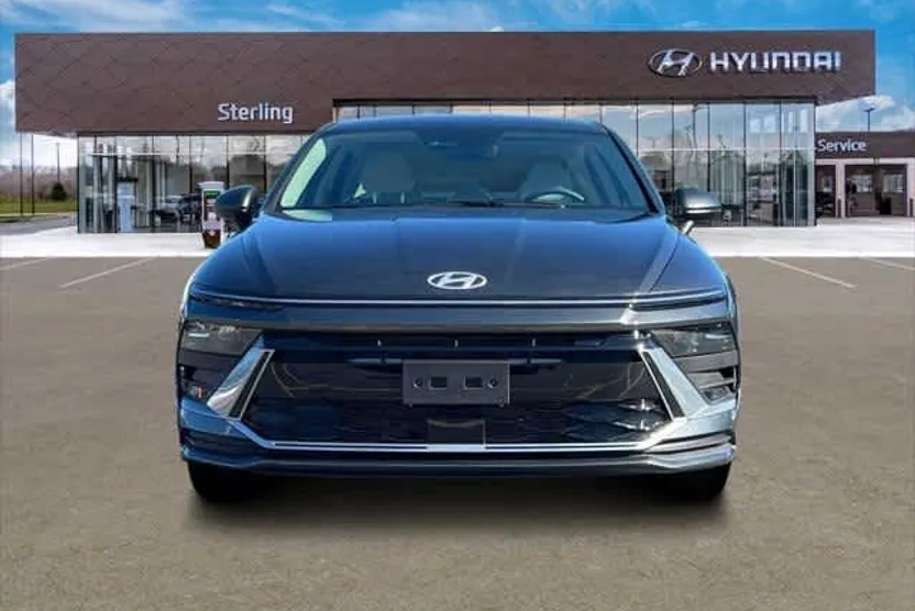 2025 Hyundai Sonata SE photo 1