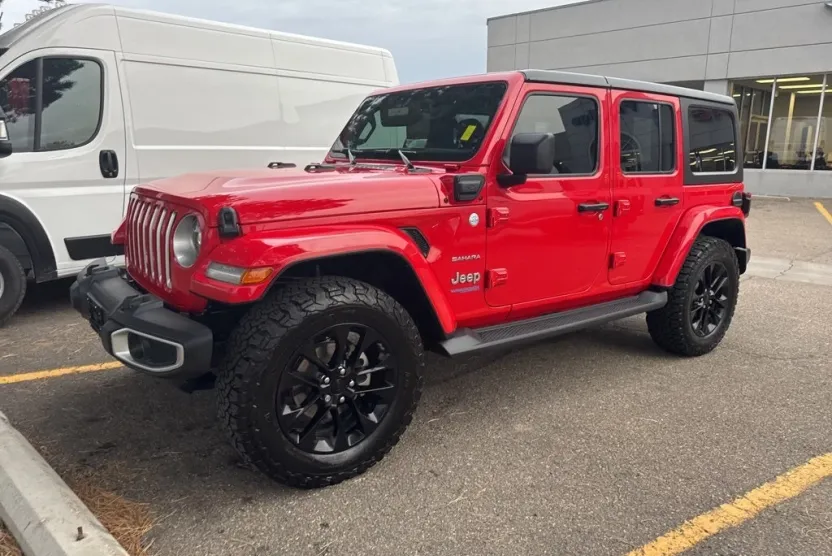 2021 Jeep Wrangler Unlimited Sahara 4xe photo 1