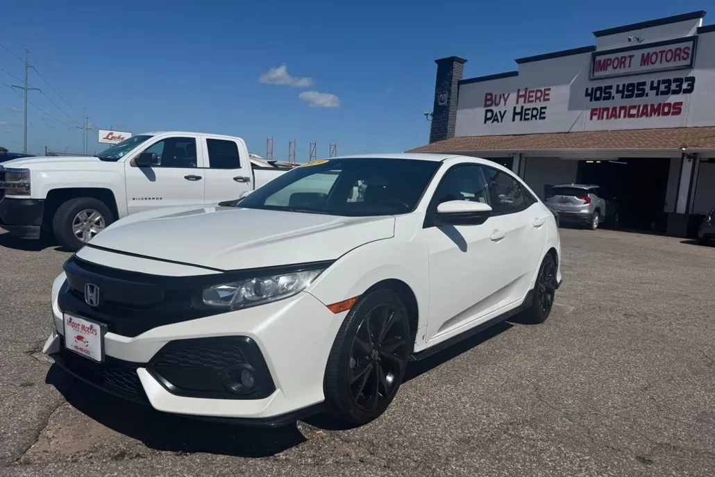 2019 Honda Civic Sport photo 1