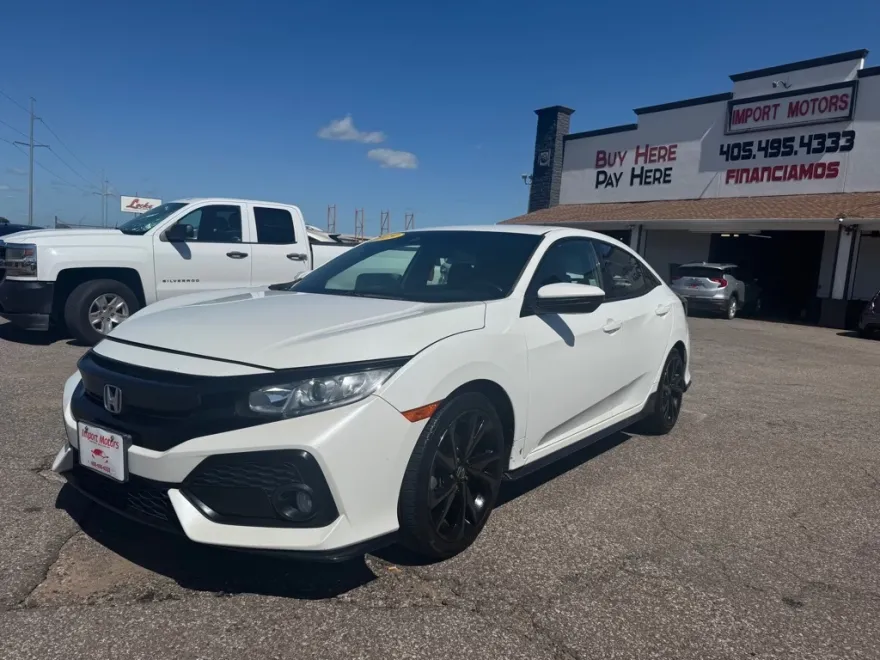 2019 Honda Civic Sport photo 1