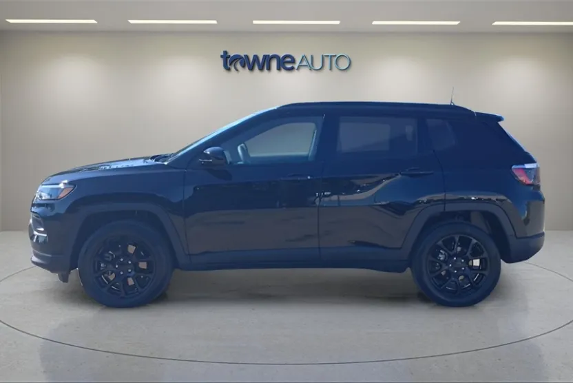 2023 Jeep Compass Altitude photo 1