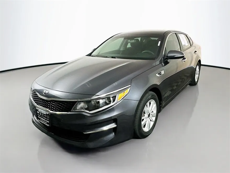 2018 Kia Optima LX photo 1