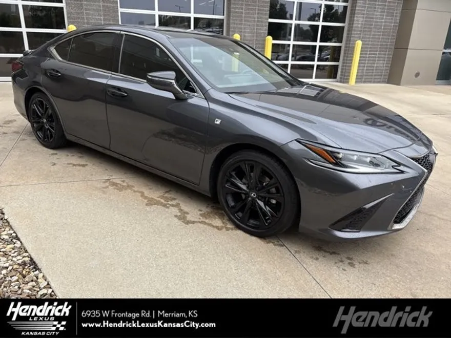 2023 Lexus ES 300h F SPORT Handling photo 1