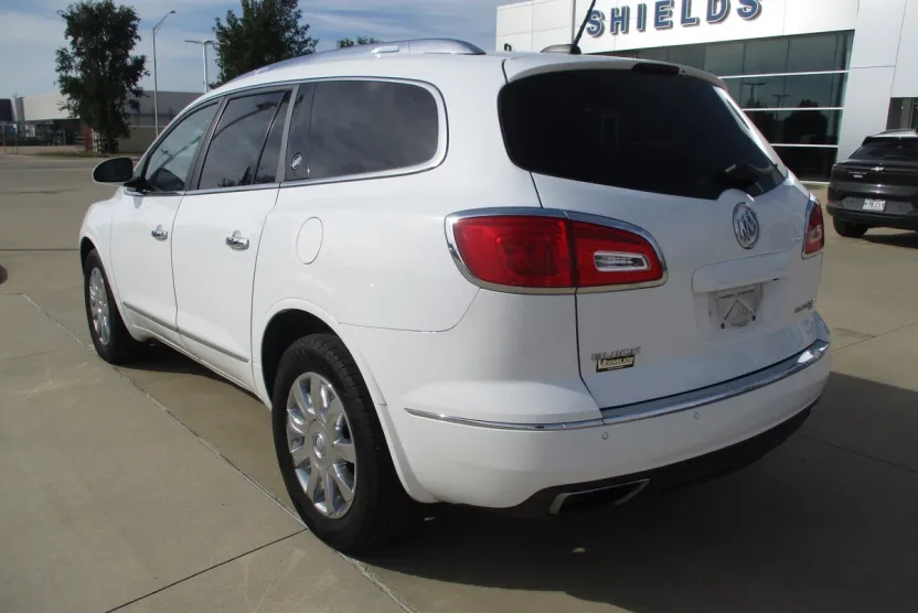 2017 Buick Enclave Premium photo 1