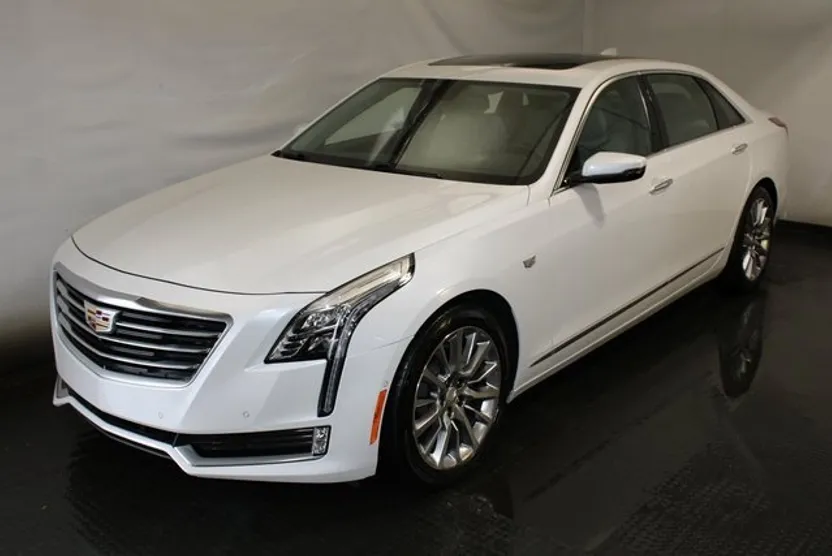 2018 Cadillac CT6 Luxury photo 1