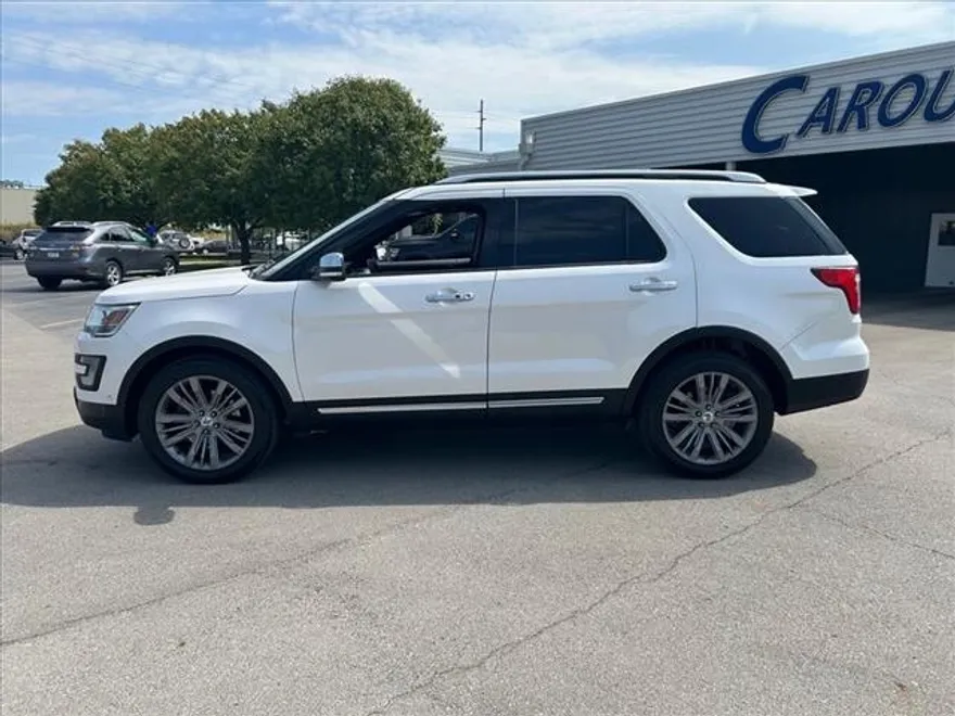 2016 Ford Explorer Platinum photo 1