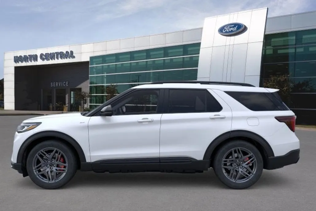 2025 Ford Explorer ST-Line photo 1