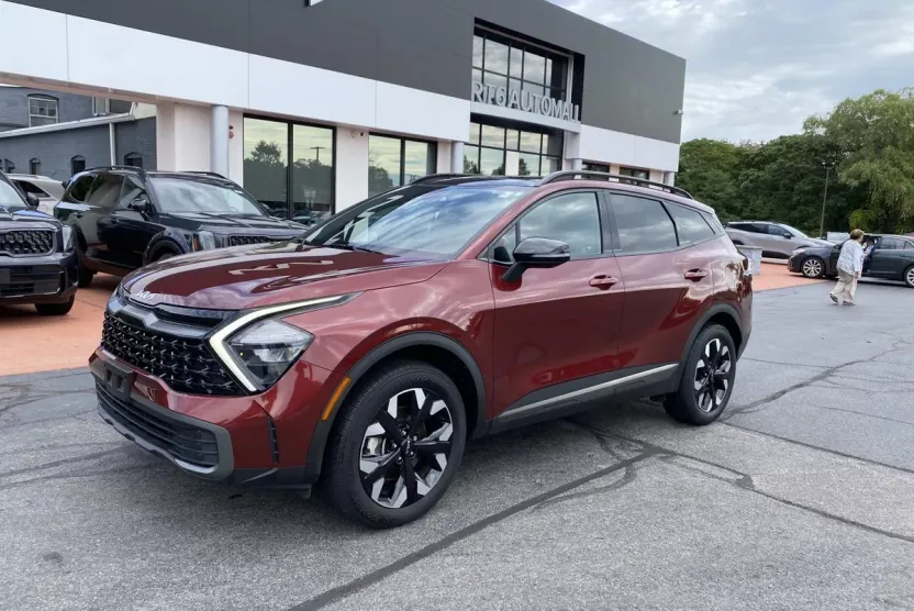 2023 Kia Sportage X-Line photo 1