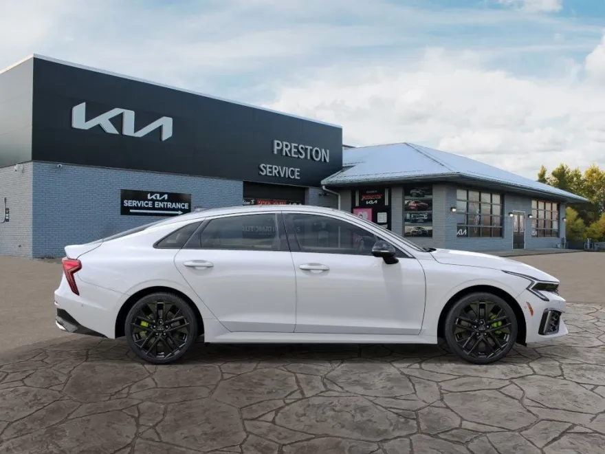 2026 Kia K5 GT photo 1