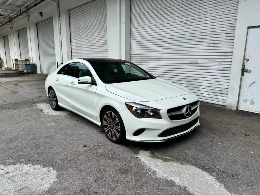 2018 Mercedes Benz CLA 250 photo 1