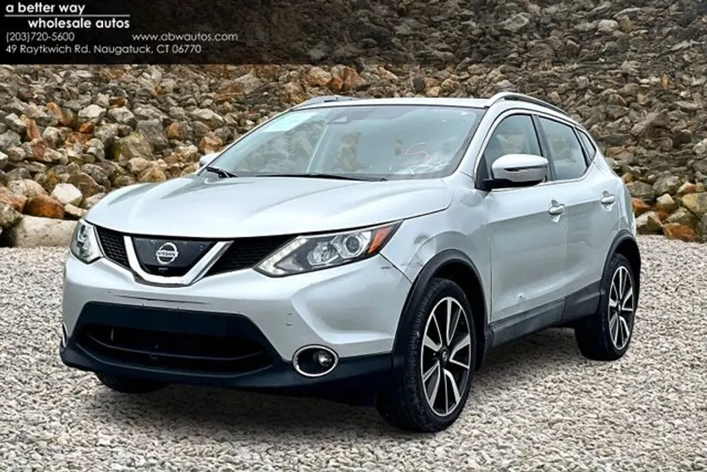2017 Nissan Rogue Sport SL photo 1