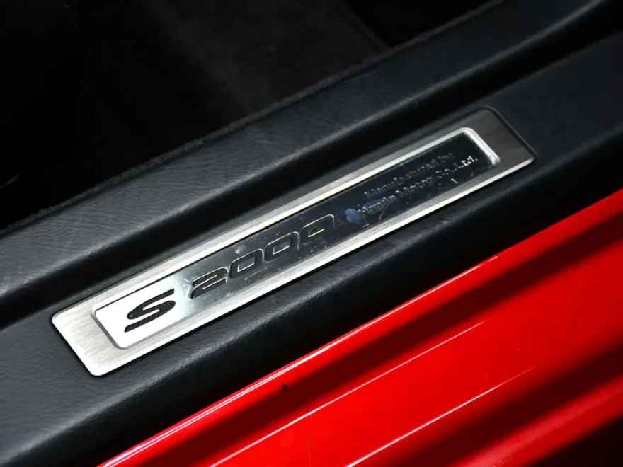 2005 Honda S2000 photo 30