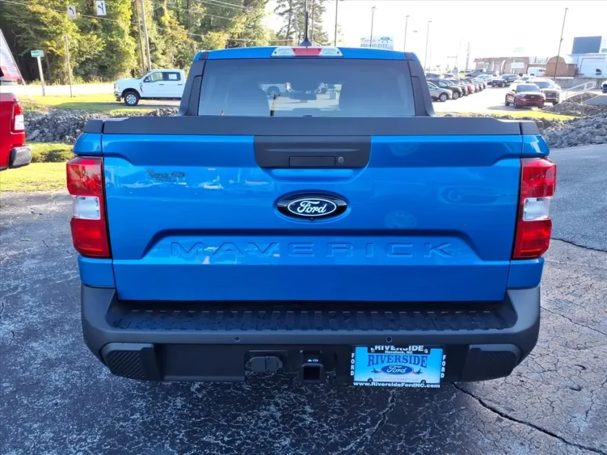 2025 Ford Maverick XLT photo 1