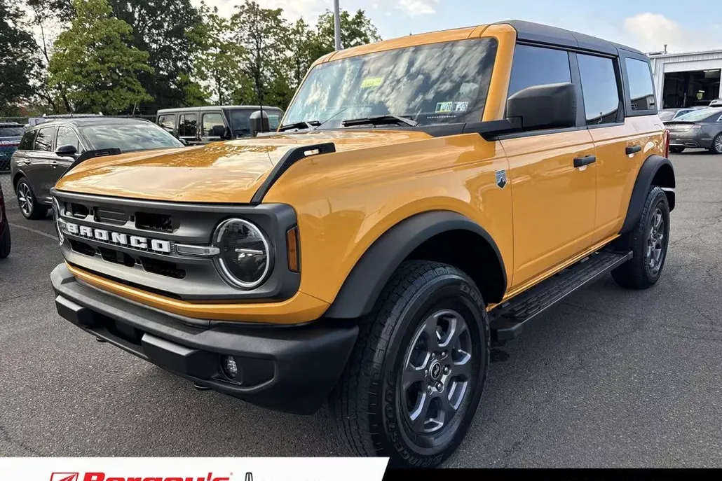 2022 Ford Bronco Big Bend photo 1