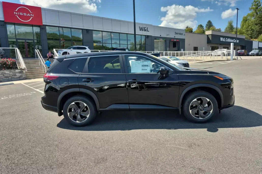 2026 Nissan Rogue SV photo 1