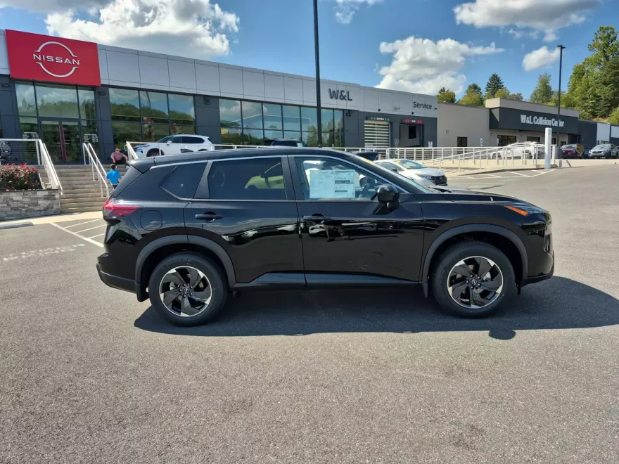 2026 Nissan Rogue SV photo 1