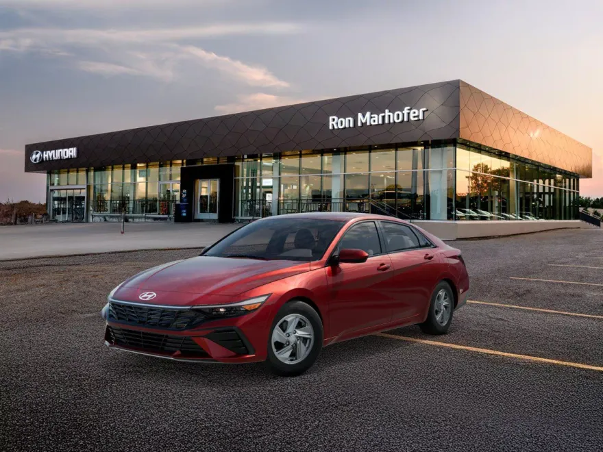 2025 Hyundai Elantra SE photo 1