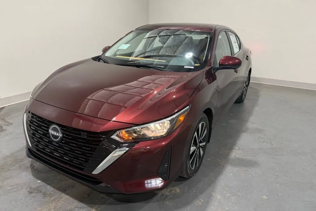 2025 Nissan Sentra SV photo 1