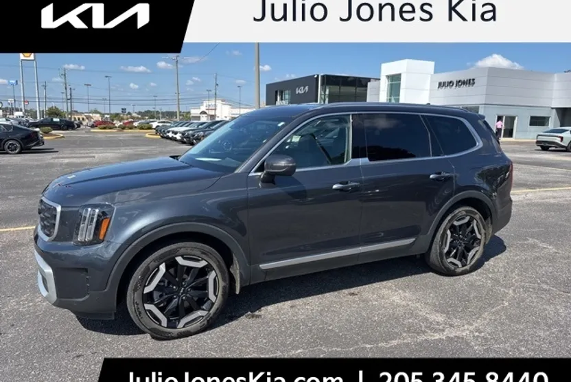 2024 Kia Telluride S photo 1