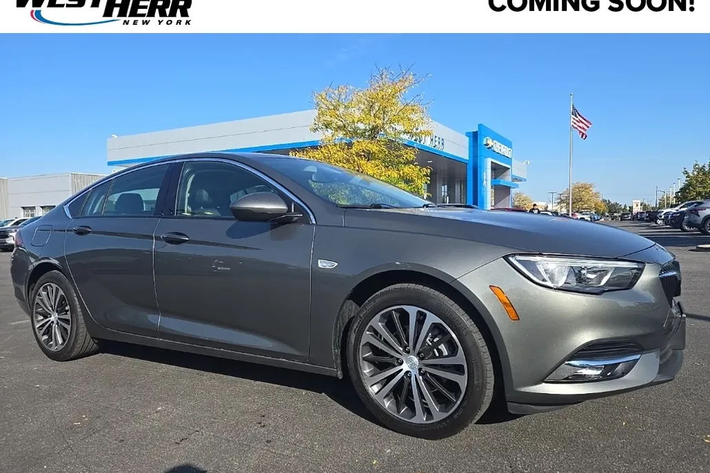 2019 Buick Regal Preferred II photo 1