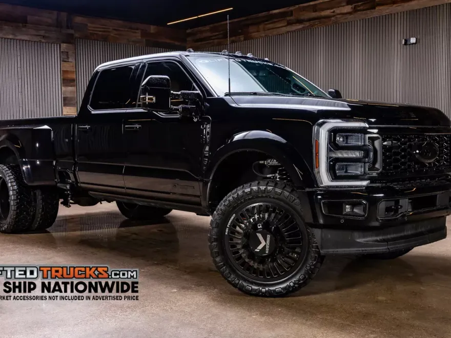 2024 Ford F-450 photo 1
