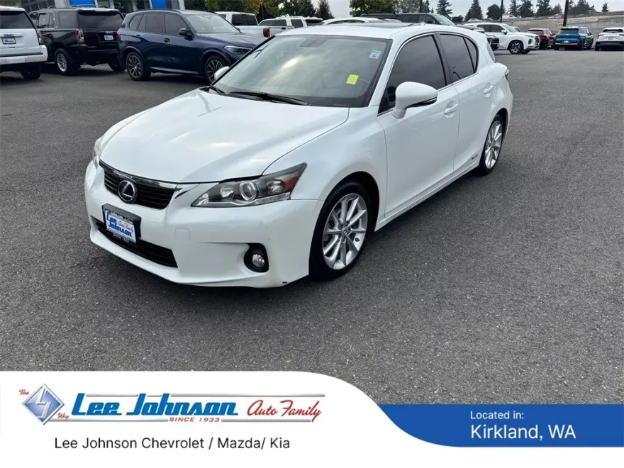 2013 Lexus CT 200h photo 1