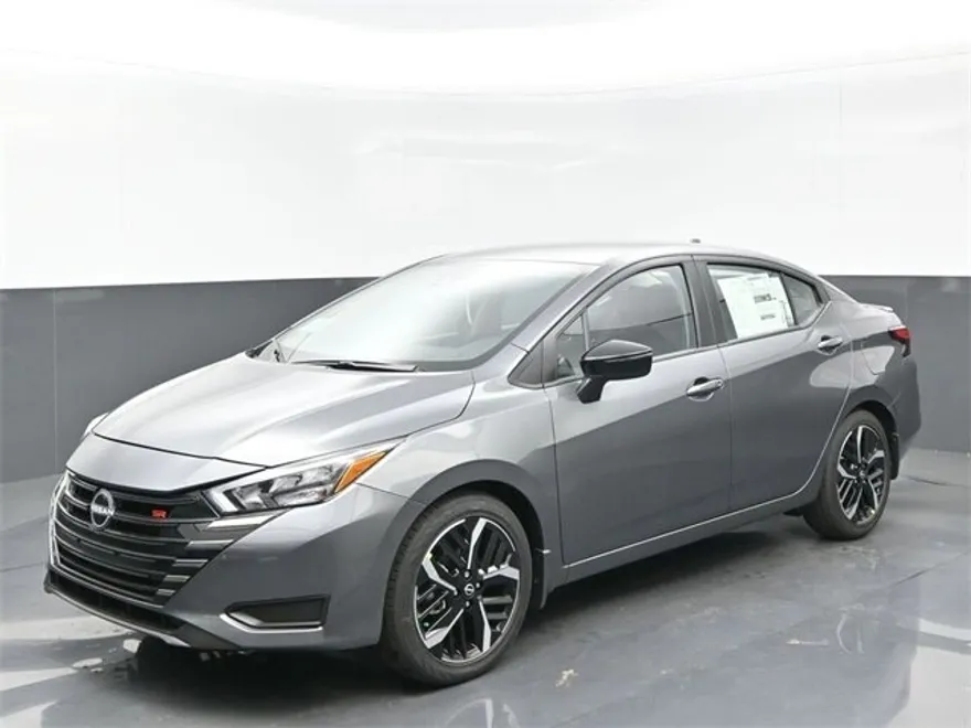2025 Nissan Versa SR photo 1