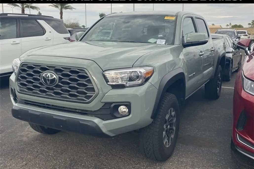 2023 Toyota Tacoma TRD V6 photo 1