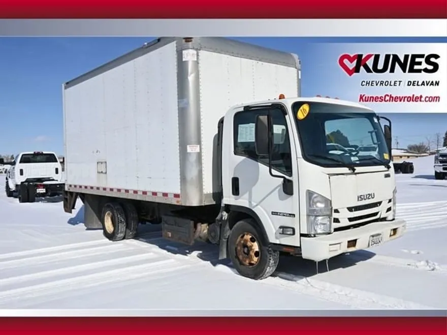 2016 Isuzu NPR photo 1