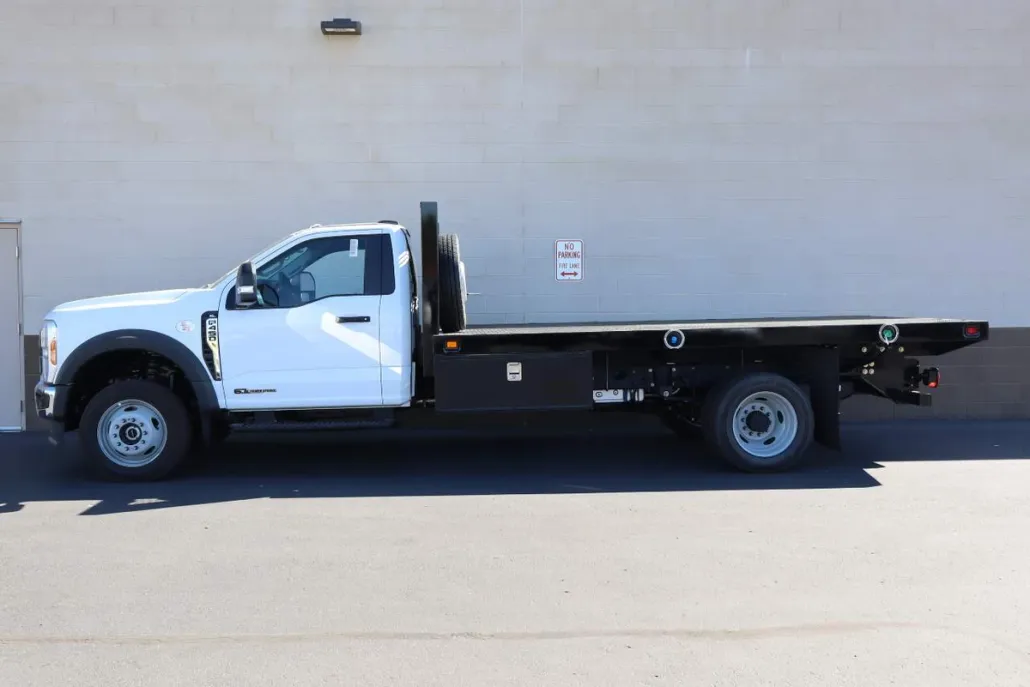 2024 Ford F-450 photo 1