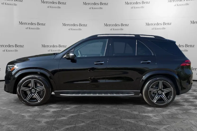 2026 Mercedes Benz GLE 580 4MATIC photo 1