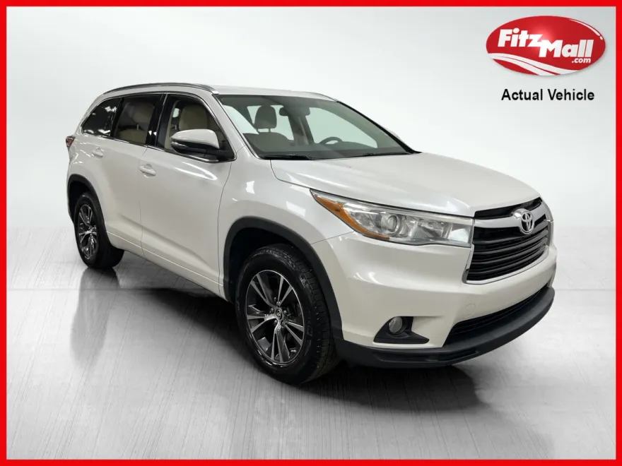 2016 Toyota Highlander XLE photo 1