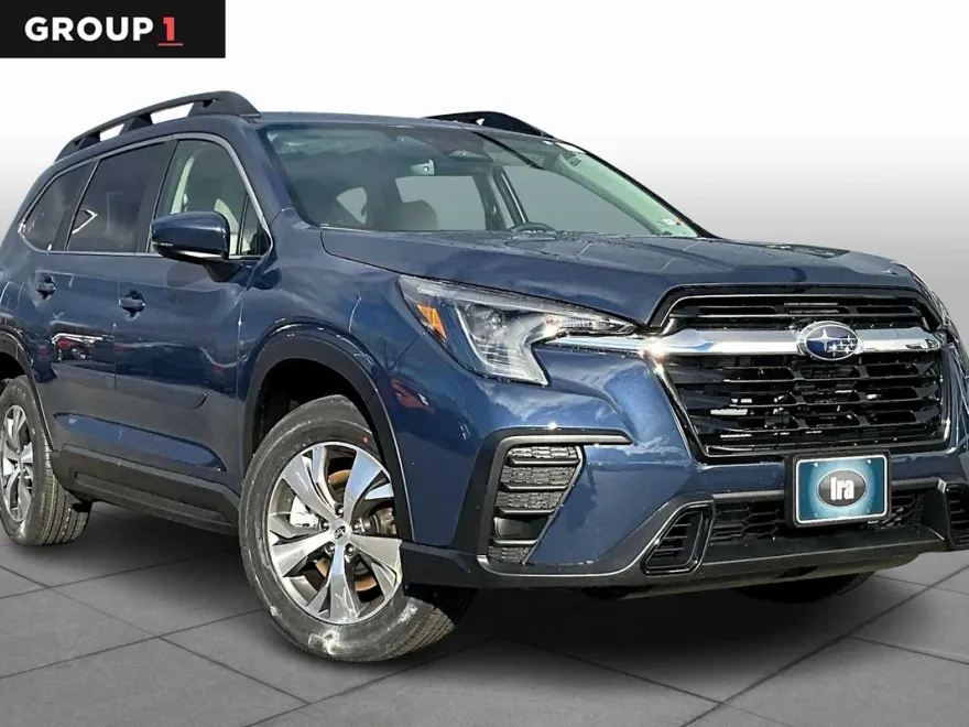 2025 Subaru Ascent Premium photo 1