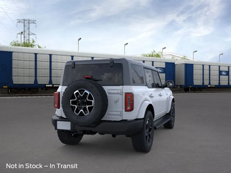 2025 Ford Bronco Outer Banks photo 1